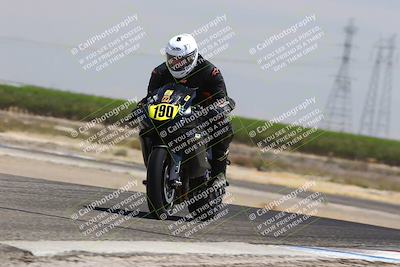 media/Aug-03-2025-TrackDaz (Sun) [[bf4a71acf9]]/B Group/1220pm (Wheelie Bump)/